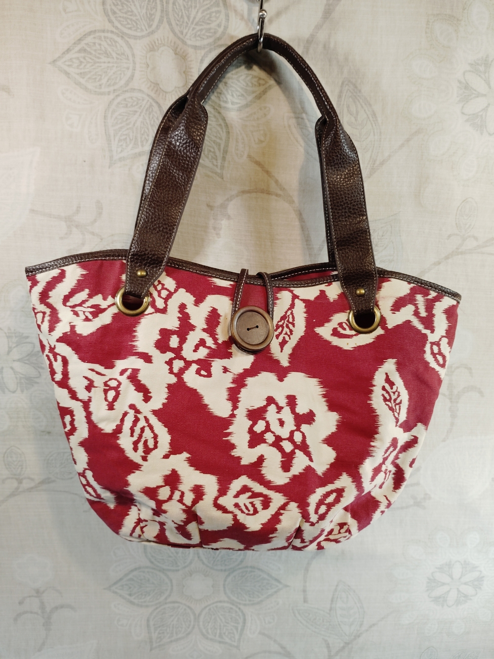 Payless Red and Cream Floral Shoulder Tote